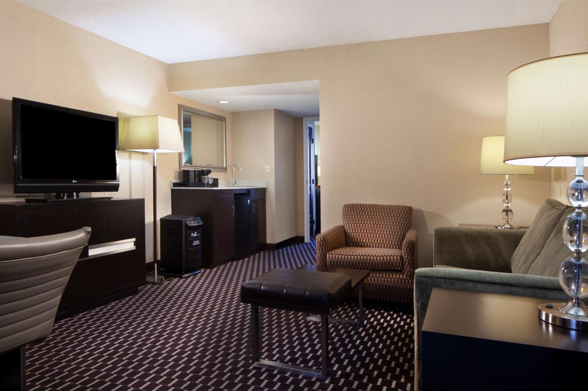 Embassy Suites By Hilton Houston Near The Galleria מראה חיצוני תמונה