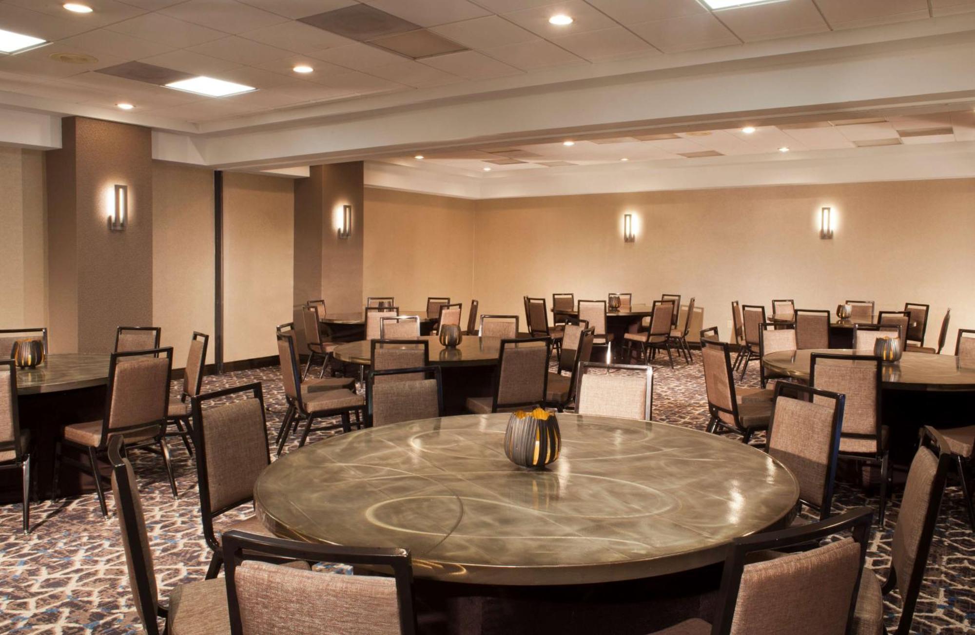 Embassy Suites By Hilton Houston Near The Galleria מראה חיצוני תמונה